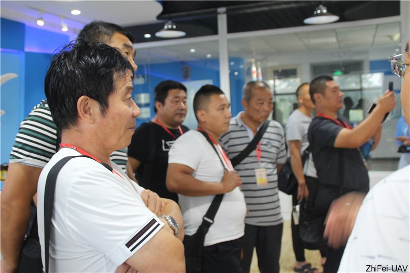 1568011824540737.jpg 河北智飛極農(nóng)無人機(jī)科技|保定ASFC無人機(jī)駕駛員培訓(xùn)考證|打藥撒藥噴藥植保無人機(jī)