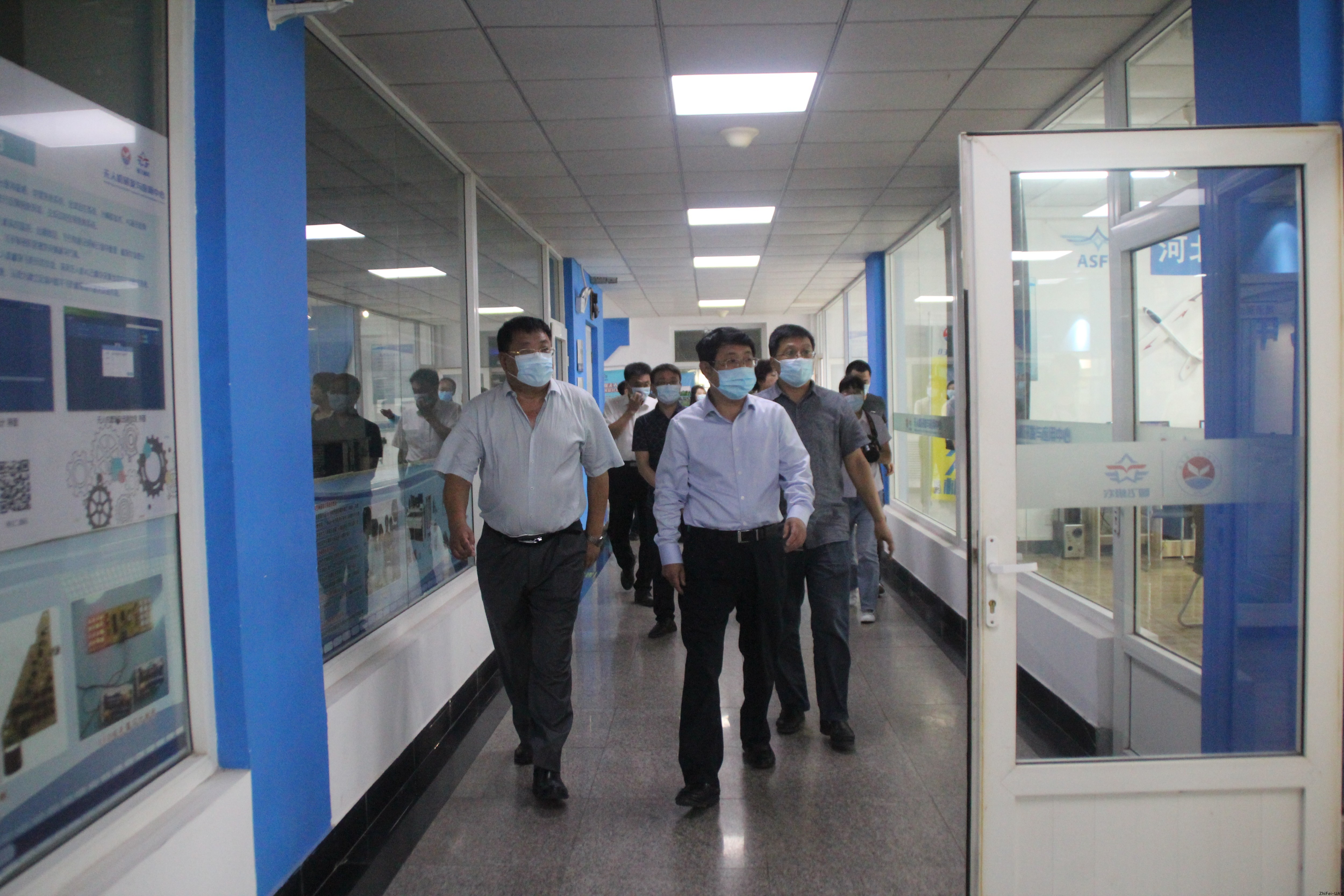 河北智飛極農(nóng)無(wú)人機(jī)科技|一鳶科技|行業(yè)定制無(wú)人機(jī) 河北智飛極農(nóng)無(wú)人機(jī)科技|一鳶科技|行業(yè)定制無(wú)人機(jī)