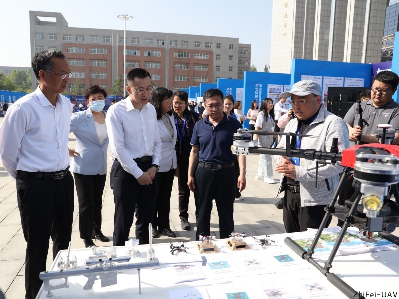 1684371047204765.jpg 16843177428602763.jpg